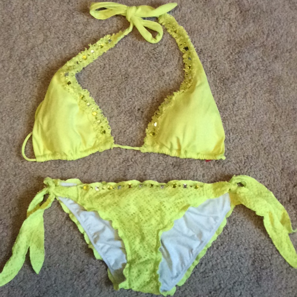 Victoria’s Secret bikini 💥💥💥
